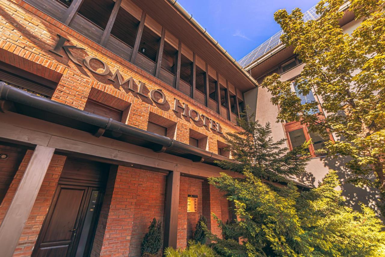 Komlo Hotel Gyula Esterno foto